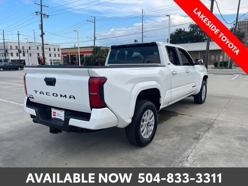 Certified 2026 Toyota Tacoma SR5 AWD/4WD image 6