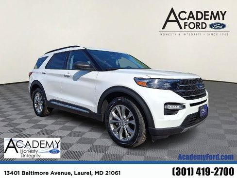 Certified 2022 Ford Explorer XLT w/ Equipment Group 202A AWD/4WD image 1