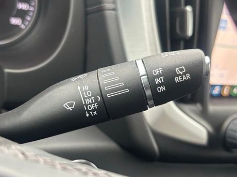 Certified 2023 GMC Terrain SLT w/ Infotainment Package II image 24