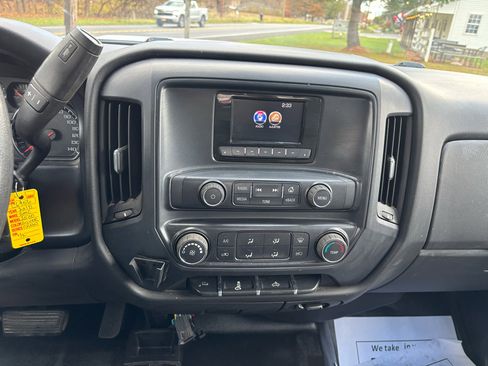 Used 2015 GMC Sierra 2500 4WD Crew Cab 167.7 image 20