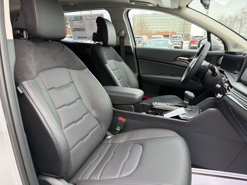 New 2026 Kia Sportage SX image 13