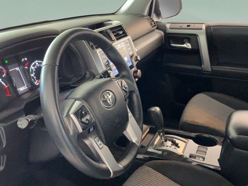 Certified 2021 Toyota 4Runner SR5 AWD/4WD image 23