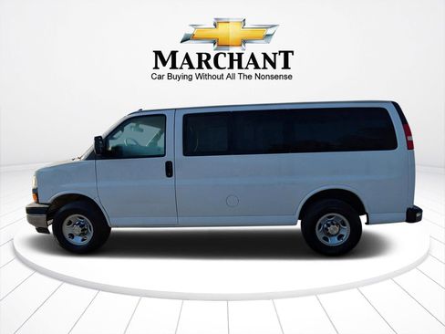 Used 2020 Chevrolet Express 2500 LT w/ LT Preferred Equipment Group image 6