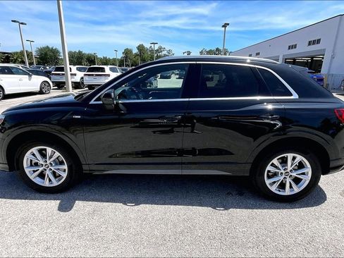 Certified 2025 Audi Q3 2.0T Premium Plus w/ Premium Plus Package AWD/4WD image 8