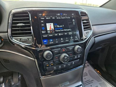 Used 2022 Jeep Grand Cherokee Limited AWD/4WD image 20