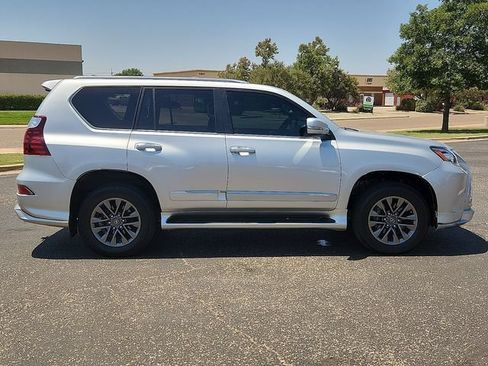 Used 2018 Lexus GX 460 Luxury w/ Sport Design Package AWD/4WD image 5