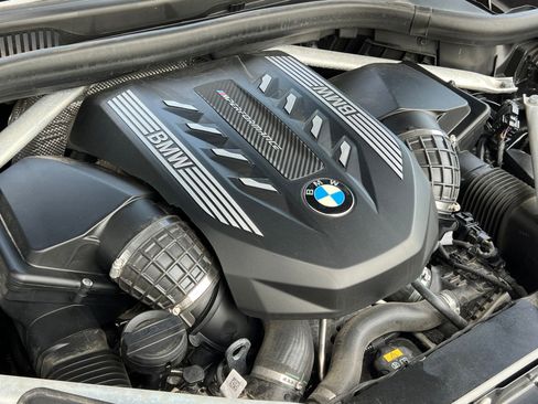 Used 2022 BMW X6 M50i w/ Executive Package AWD/4WD image 38