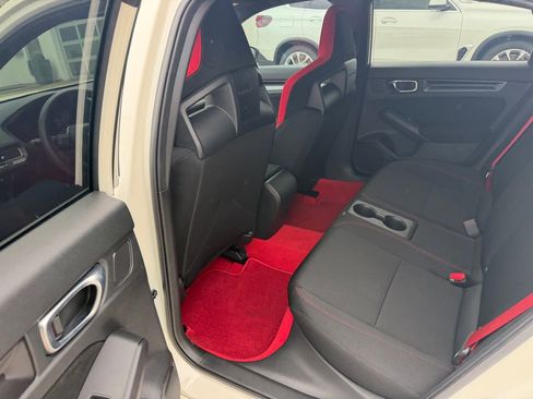 Used 2024 Honda Civic Type R image 12