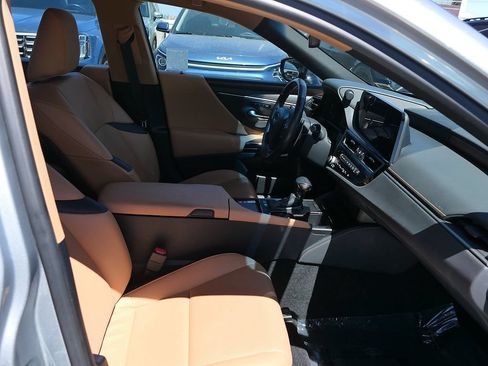 Used 2023 Lexus ES 300h w/ Premium Package FWD image 29