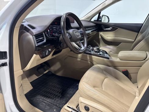Used 2019 Audi Q7 3.0T Prestige w/ Prestige Package AWD/4WD image 26