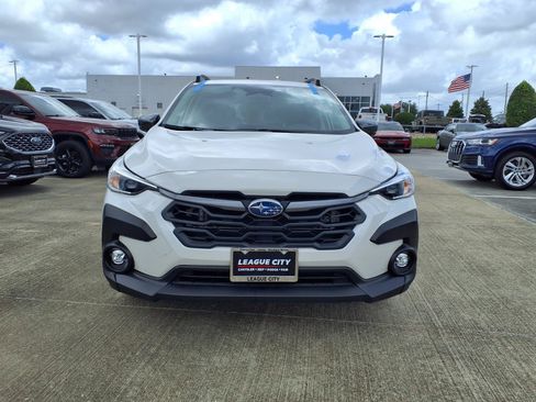 Used 2025 Subaru Crosstrek 2.5i Premium AWD/4WD image 5