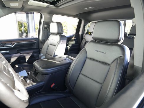 Used 2023 GMC Sierra 1500 Denali w/ Denali Reserve Package image 22