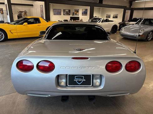 Used 2002 Chevrolet Corvette Z06 w/ Memory Pkg image 11