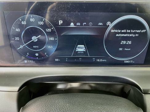Used 2024 Kia Seltos EX FWD image 17