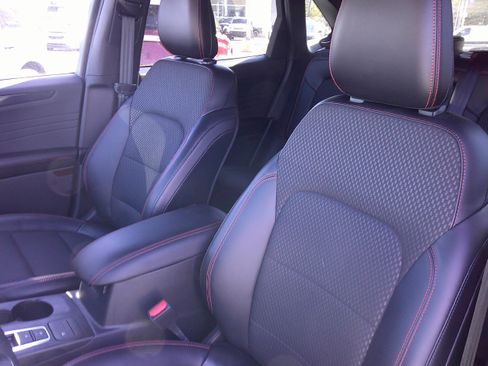 Certified 2023 Ford Escape ST-Line w/ Equipment Group 301A image 8