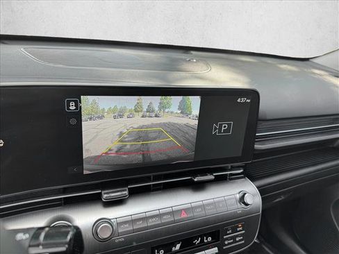 Used 2024 Hyundai Kona SEL image 11