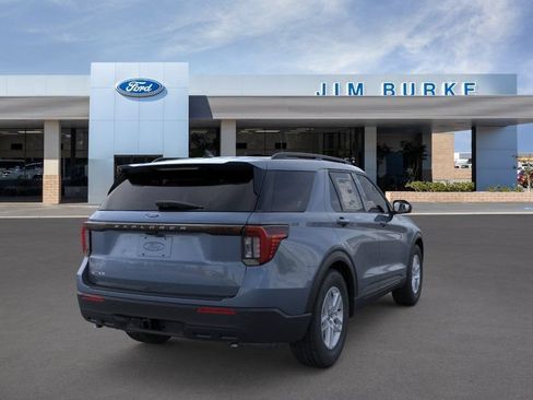 New 2026 Ford Explorer Active RWD image 8