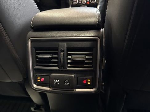 Used 2020 Subaru Forester Touring image 29