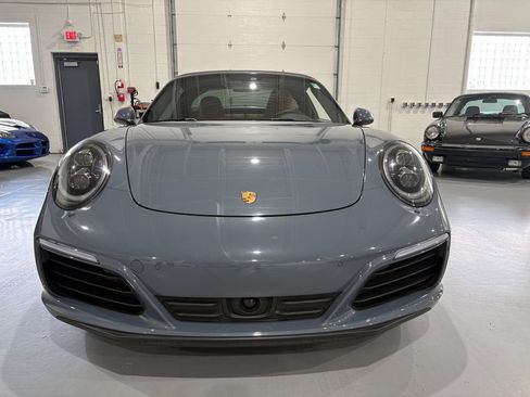 Used 2017 Porsche 911 Targa 4S AWD/4WD image 2