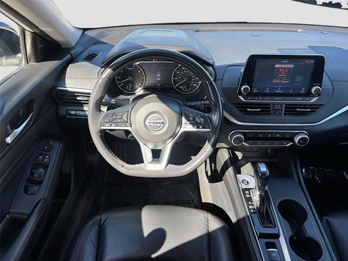 Used 2022 Nissan Altima 2.5 SR w/ Midnight Edition Package image 22