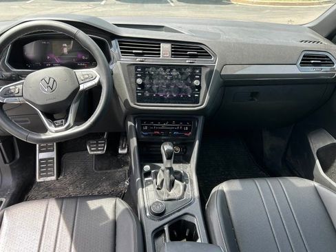 Used 2023 Volkswagen Tiguan SE R-Line AWD/4WD image 6