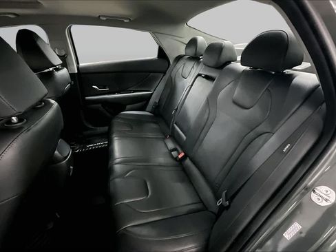 Used 2024 Hyundai Elantra Limited FWD image 20