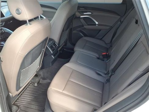 Used 2025 Audi Q5 Premium Plus w/ Premium Plus image 9