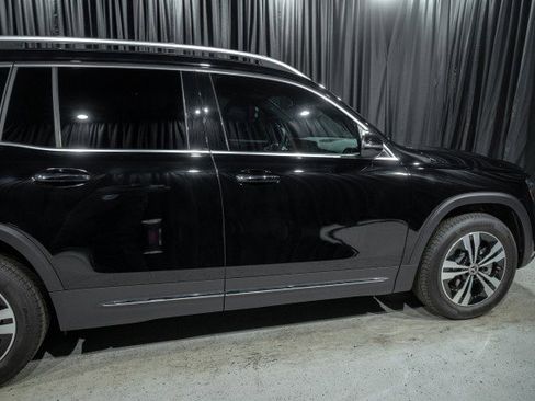 Used 2026 Mercedes-Benz GLB 250 image 4