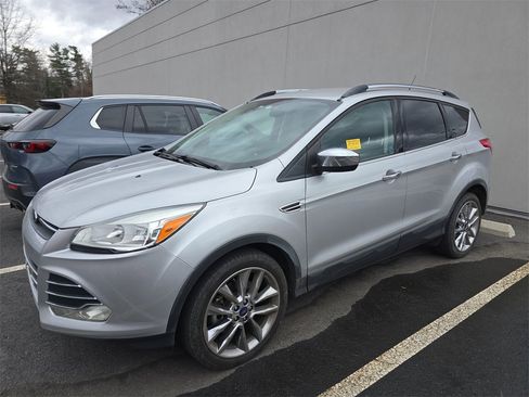 Used 2014 Ford Escape SE w/ SE Chrome Package image 4