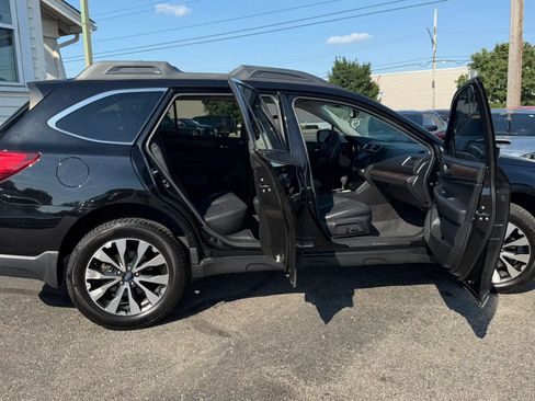 Used 2015 Subaru Outback 2.5i Limited AWD/4WD image 25