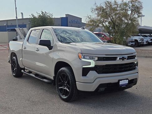 Used 2026 Chevrolet Silverado 1500 RST w/ RST Select Package RWD image 2