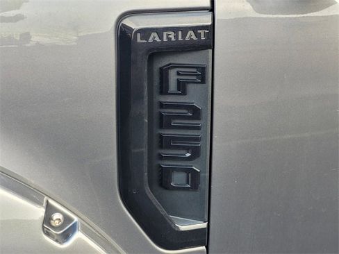Used 2022 Ford F250 Lariat w/ Tremor Off-Road Package image 4