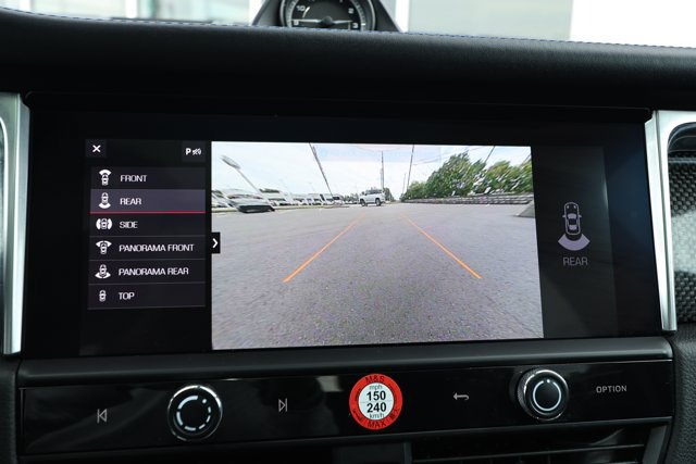 Used 2022 Porsche Macan AWD/4WD image 17
