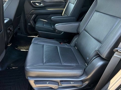 Used 2021 Chevrolet Tahoe Z71 w/ Z71 Off-Road Package AWD/4WD image 26