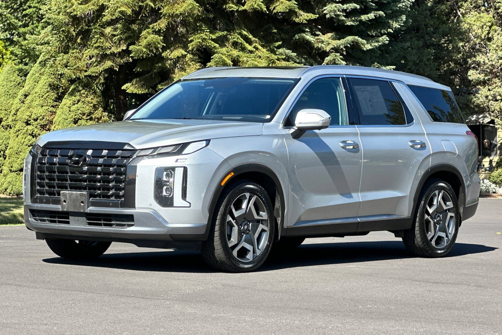 Used 2023 Hyundai Palisade Limited w/ Cargo Package AWD/4WD image 8