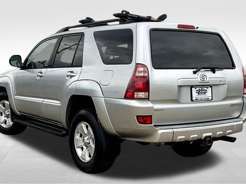 Used 2005 Toyota 4Runner SR5 image 4