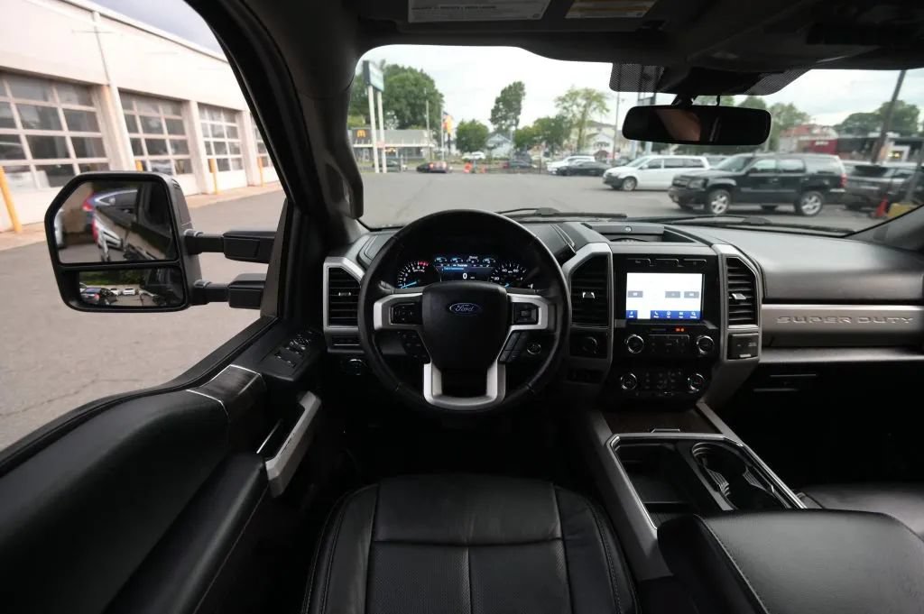 Used 2020 Ford F350 Lariat w/ Lariat Ultimate Package AWD/4WD image 40