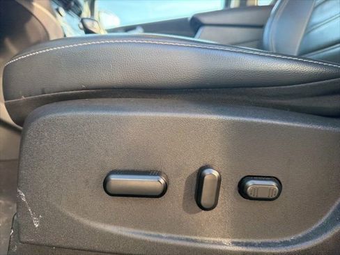 Used 2019 Ford Escape SEL image 16