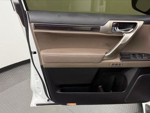 Used 2020 Lexus GX 460 Premium AWD/4WD image 13