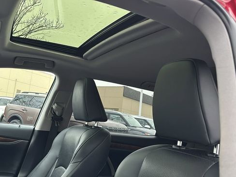 Used 2022 Lexus RX 350L Premium w/ Premium Package image 25