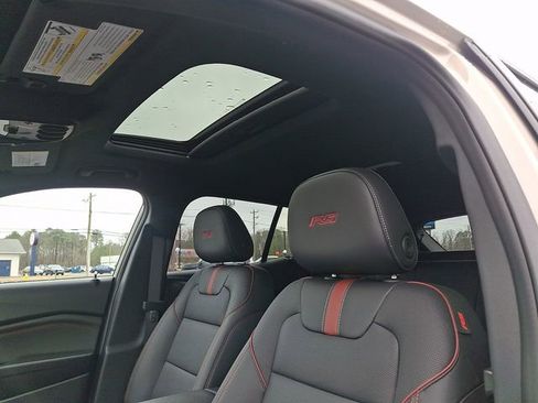 New 2026 Chevrolet Trax RS w/ Sunroof Package image 11