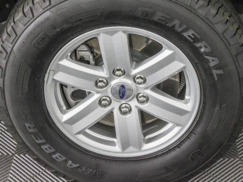 Used 2022 Ford F150 XLT w/ Trailer Tow Package image 12