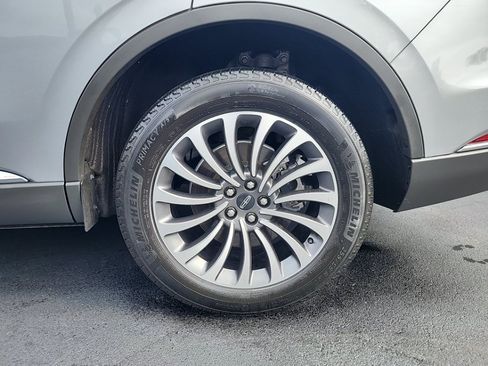 Used 2022 Lincoln Aviator AWD w/ Premium Package image 12