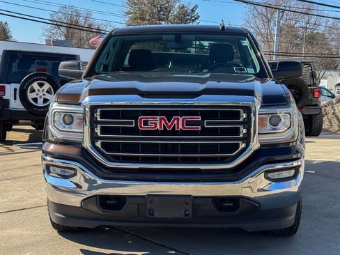 Used 2018 GMC Sierra 1500 SLE w/ SLE Value Package image 8