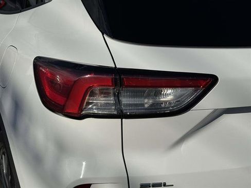 Used 2020 Ford Escape SEL image 8