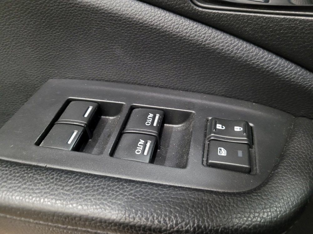 Used 2017 Honda Pilot Touring image 27
