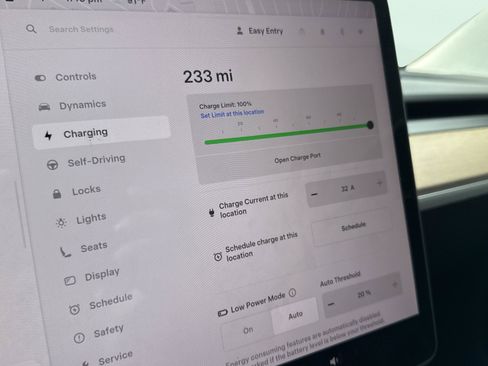 Used 2023 Tesla Model 3 Standard Range RWD image 5