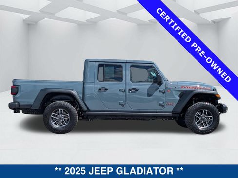 Used 2025 Jeep Gladiator Mojave w/ Safety Group AWD/4WD image 3