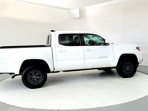 Used 2023 Toyota Tacoma SR5 AWD/4WD image 6