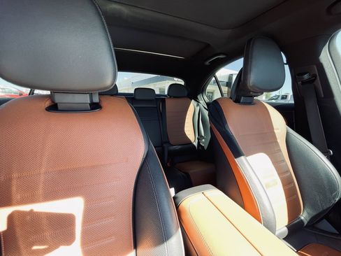 Used 2023 Mercedes-Benz C 43 AMG 4MATIC Sedan image 32